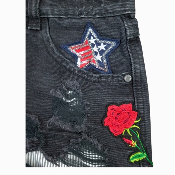 GoGo Jeans USA Cut Off Denim Shorts Size 1 High Rise Black Distressed Patches - Picture 6 of 9